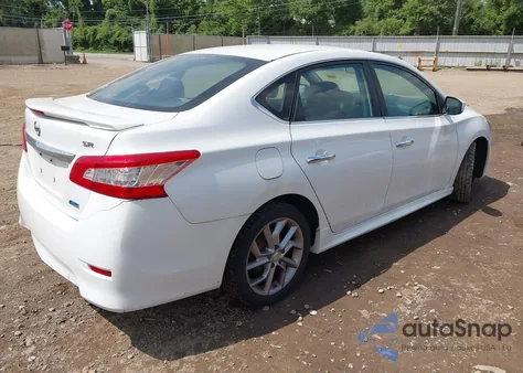 2014 Nissan Sentra Sr z USA, uszkodzony, nr VIN 3N1AB7AP4EL641586
